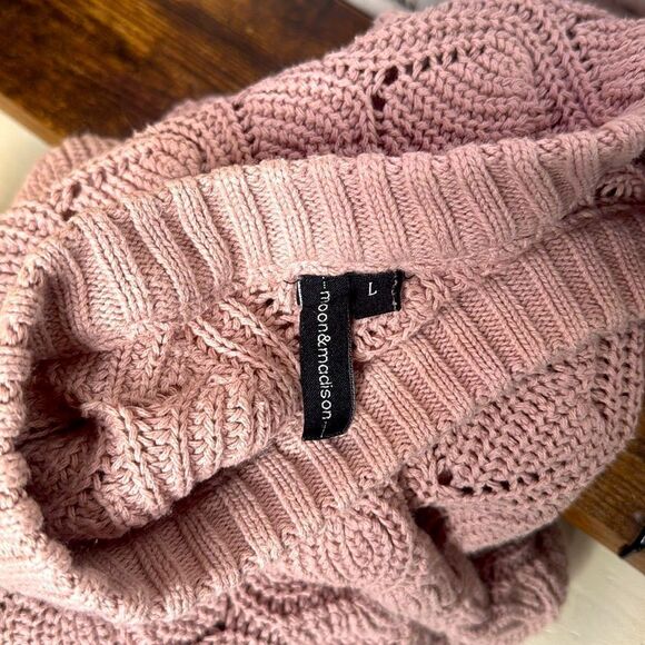 Moon & Madison Crop Top Knit Sweater, Bell Sleeves Boho Hippie Large - Picture 5 of 6